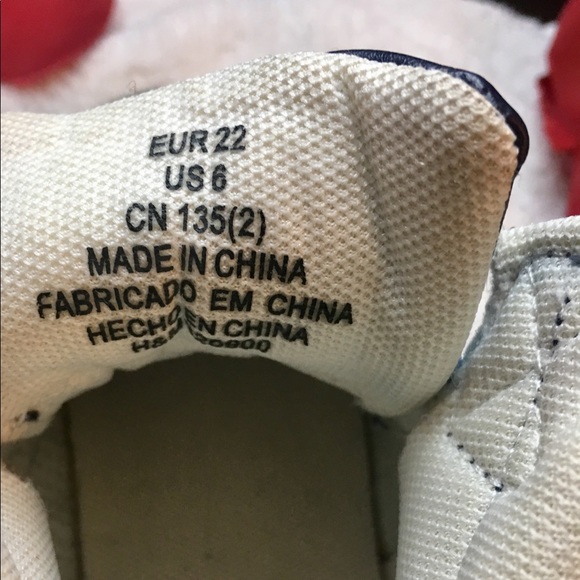 SOLD-Boys Sneakers - Picture 4 of 4